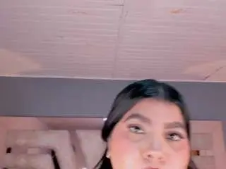 Camsoda Nude Webcam of bella-boobs