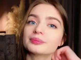 Camsoda Nude Webcam of rosamunoz