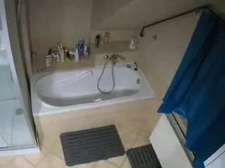 Camsoda Sex Cam of voyeurcam-julmodels-bath-2nd-1