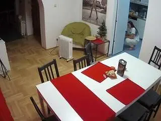 Camsoda Nude Webcam of voyeurcam-julmodels-dining