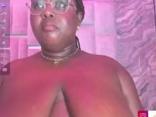 Camsoda Nude Webcam of channelcarter