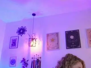 curlynatashaa from camsoda