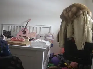 Camsoda Nude Webcam of voyeurcam-sexy-little-ana-01