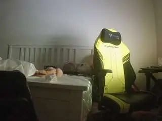 Camsoda Nude Webcam of voyeurcam-sexy-little-ana-01