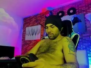 Camsoda Free Live Porn of bear-room