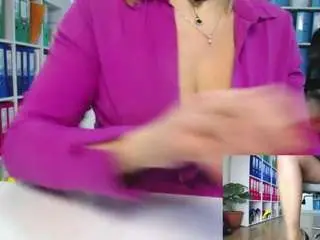 Camsoda Live Sex Cam of legsoffice7