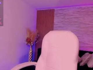 Camsoda Free Live Porn of anniiee-smith