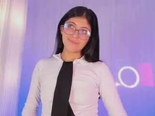 Camsoda Private Sex Chat of corinne-benson