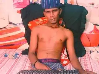 Camsoda Best live sex cam show of indianthuggin