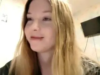 Camsoda Sex Chat of arianguyen