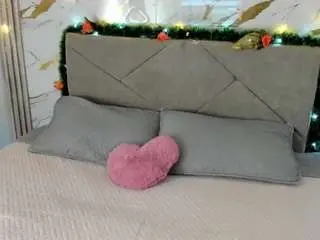 asshleybenson from camsoda