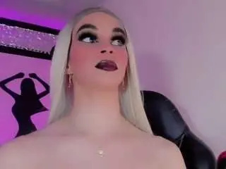 Camsoda Free Live Porn of sophie-miaa