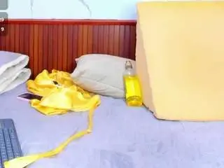 Camsoda Sex Cam of mia-conde1