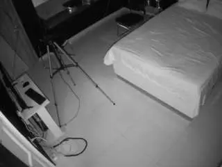 Camsoda Live Sex Cam of voyeurcam-casa-salsa-bedroom-13