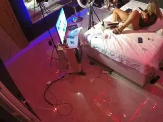 Camsoda Sex Chat of voyeurcam-casa-salsa-bedroom-13