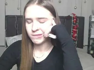 laurahlot from camsoda