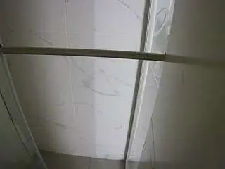 Camsoda Nude Webcam of voyeurcam-casa-salsa-bathroom-9