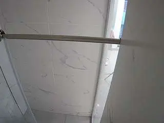 Camsoda Nude Webcam of voyeurcam-casa-salsa-bathroom-9