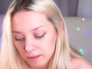 antoniahey from camsoda