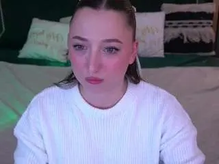 Camsoda Free Live Porn of monamourr