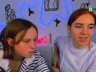 Camsoda Private Sex Chat of stella-flower