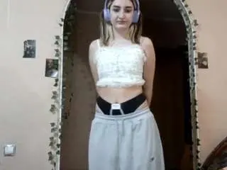 Camsoda Live Sex Cam of kerrieneloms