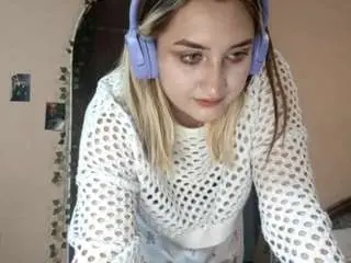 Camsoda Live Sex Cam of kerrieneloms