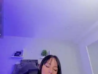 Camsoda Adult Webcams of emiliaa-rosse