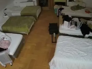 Camsoda Live Sex of voyeurcam-julmodels-bed-6