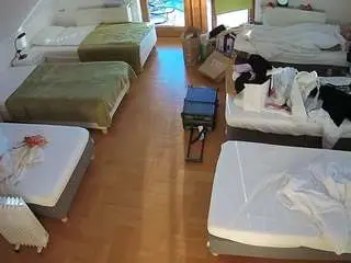 Camsoda Adult Webcams of voyeurcam-julmodels-bed-6