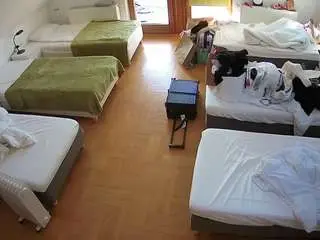 Camsoda Nude Webcam of voyeurcam-julmodels-bed-6