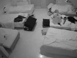 Camsoda Private Sex Chat of voyeurcam-julmodels-bed-6