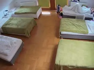 Camsoda Watch Live Sex Cams of voyeurcam-julmodels-bed-6