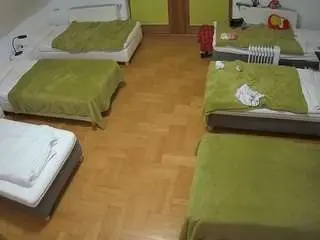 Camsoda Nude Webcam of voyeurcam-julmodels-bed-6