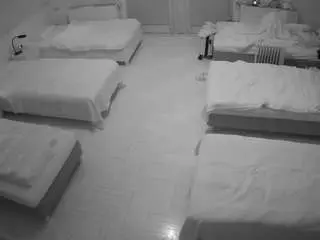 Camsoda Sex Chat of voyeurcam-julmodels-bed-6