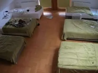 Camsoda Watch Live Sex Cams of voyeurcam-julmodels-bed-6