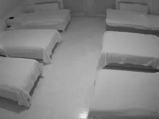 Camsoda Watch Live Sex Cams of voyeurcam-julmodels-bed-6