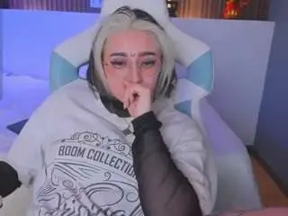 Camsoda Watch Live Sex Cams of emily-white9