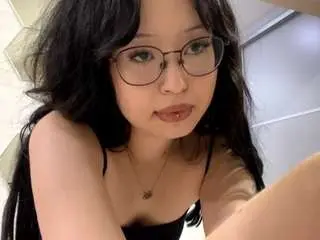 Camsoda Watch Live Sex Cams of adelegallati