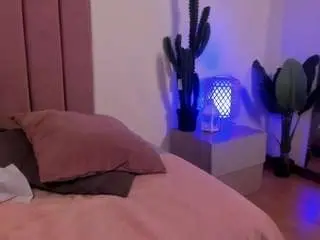 kira-exe from camsoda