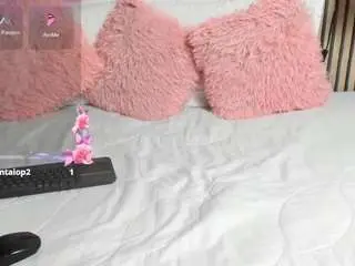 Camsoda Free Porn Cam of lily-blues