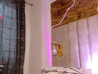 Camsoda Sex Chat of natashaa-black