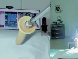 Camsoda Watch Live Sex Cams of emily-philip