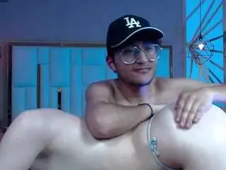 Camsoda Watch Live Sex Cams of heatwavwharmony