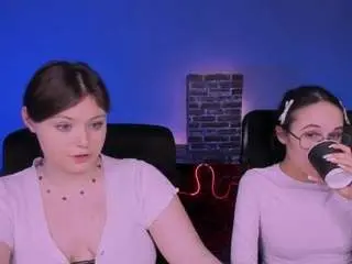 Camsoda Sex Cam of mona-cloud