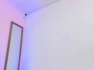 Camsoda Nude Webcam of leylaroberth