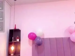 hollyhendriix from camsoda