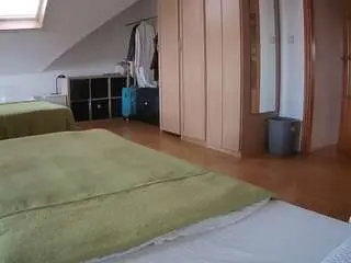 voyeurcam-julmodels-bed-1 from camsoda