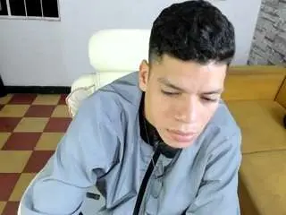 Camsoda Adult Webcam of mike-guzman