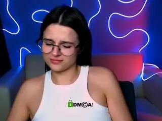 Camsoda Nude Webcam of berry-alma